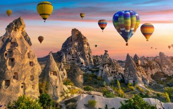Colorful,Hot,Air,Balloon,Flying,Over,Cappadocia,,Turkey.